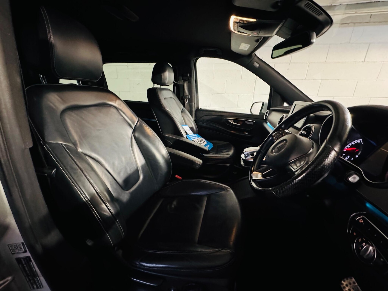 Used Mercedes-Benz V-Class 2017 for sale - 76988615: Photo 7