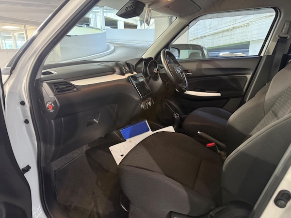 Used Suzuki Swift 2017 for sale - 76283648: Photo 10