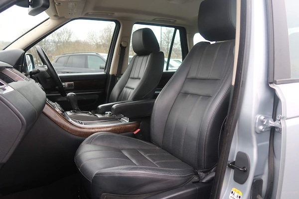 Used Land Rover Range Rover Sport 2011 for sale - 73916689: Photo 9