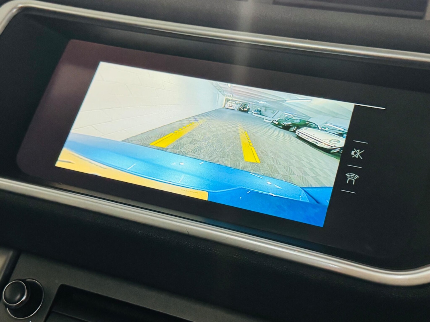 Used Land Rover Range Rover Evoque 2018 for sale - 76371302: Photo 13