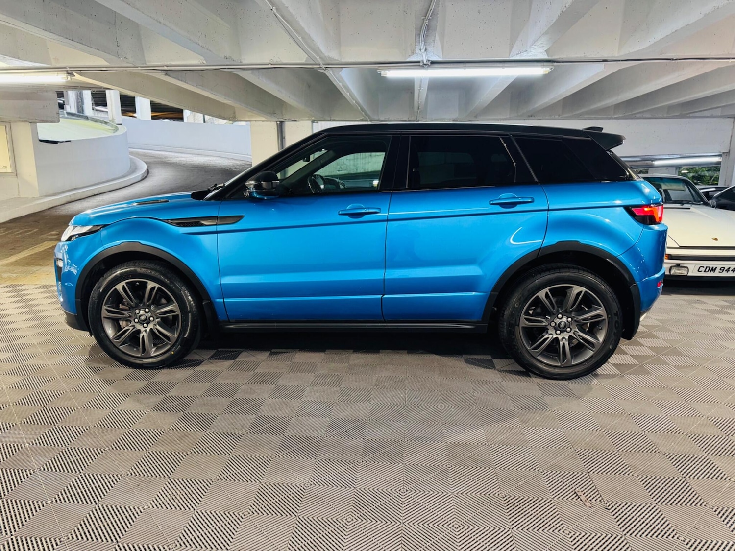 Used Land Rover Range Rover Evoque 2018 for sale - 76371302: Photo 2