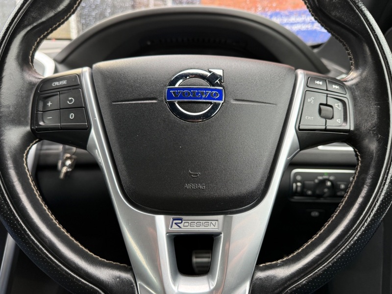 Used Volvo XC60 2015 for sale - 77572464: Photo 24