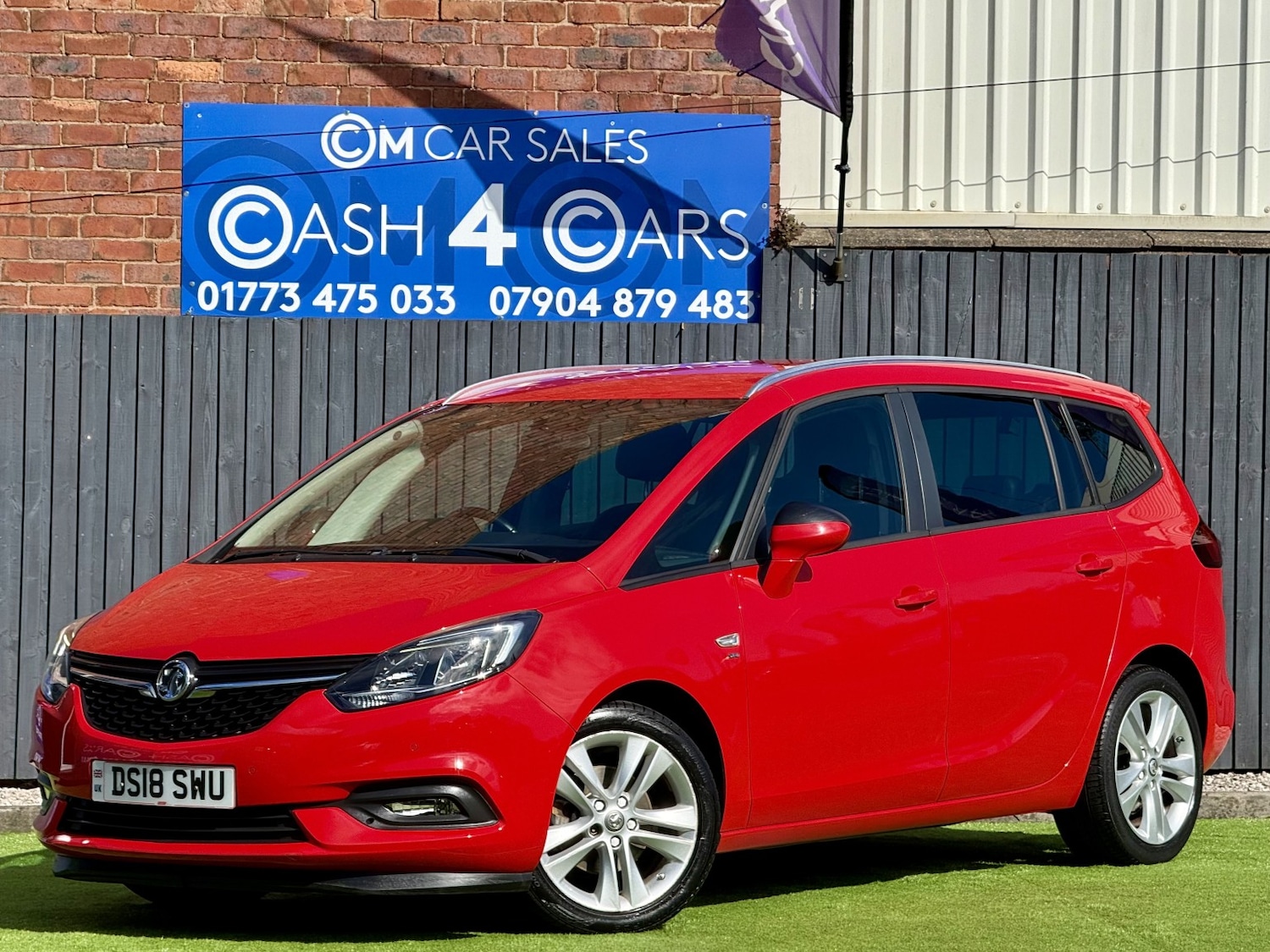 Used Vauxhall Zafira 2018 for sale - 78213571: Photo 3