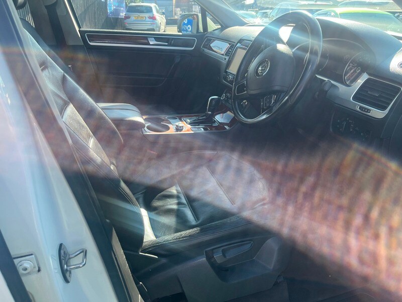 Used Volkswagen Touareg 2011 for sale - 77749338: Photo 18