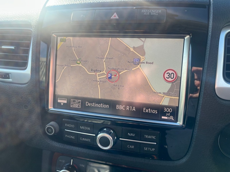 Used Volkswagen Touareg 2011 for sale - 77749338: Photo 22