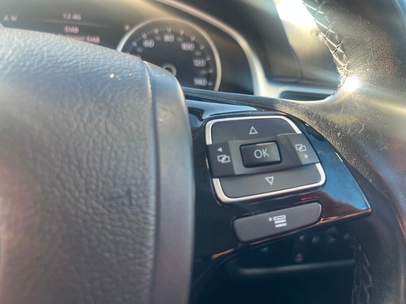 Used Volkswagen Touareg 2011 for sale - 77749338: Photo 26