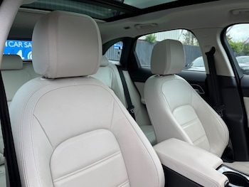 Used Jaguar F-Pace 2016 for sale - 78018037: Photo