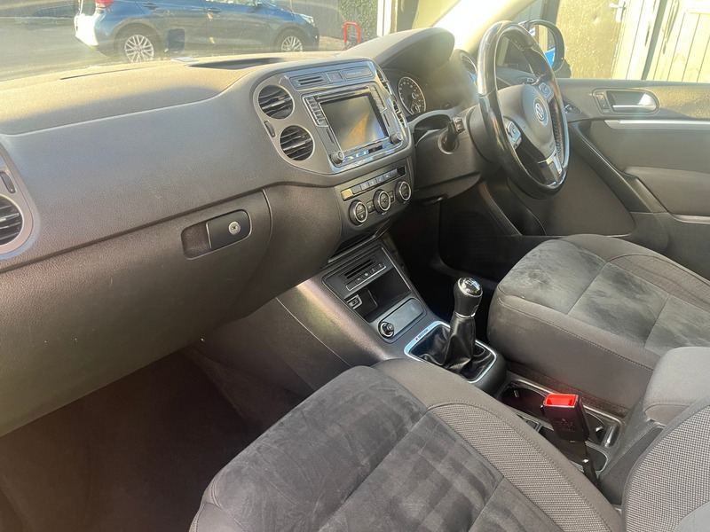 Used Volkswagen Tiguan 2015 for sale - 76245646: Photo 14