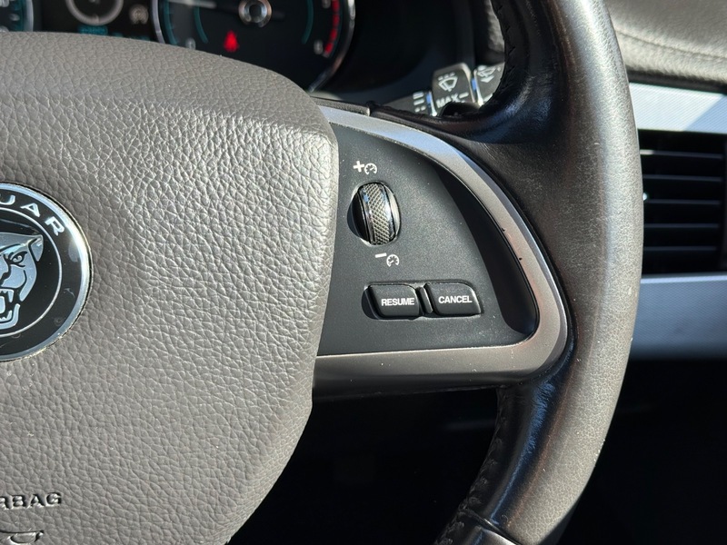 Used Jaguar XF 2015 for sale - 78045245: Photo 7