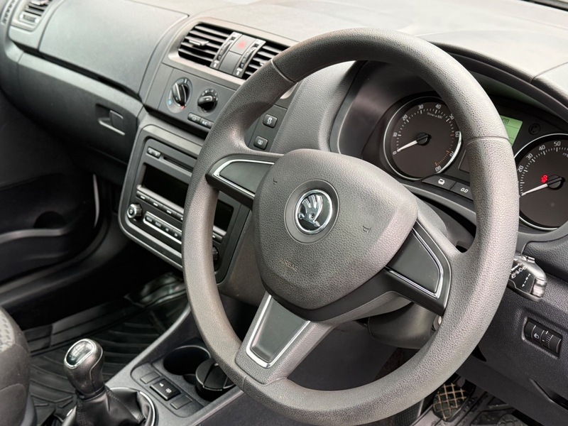 Used Skoda Roomster 2015 for sale - 77423126: Photo 2