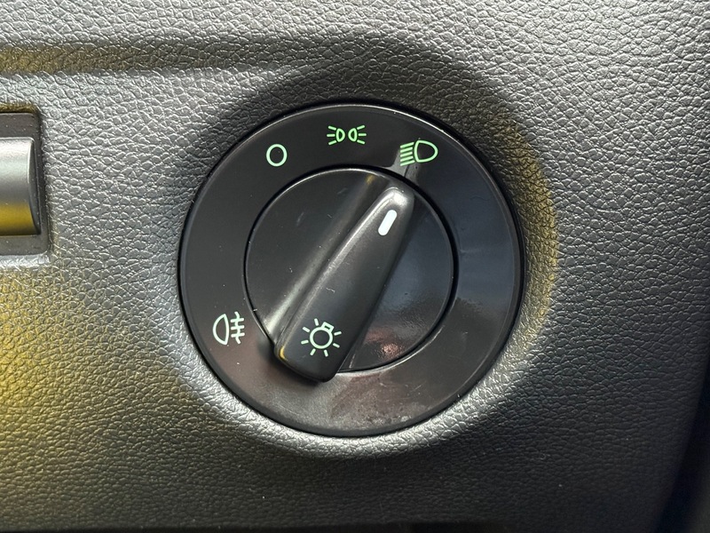 Used Skoda Roomster 2015 for sale - 77423126: Photo 24