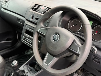 Used Skoda Roomster 2015 for sale - 77423126: Photo