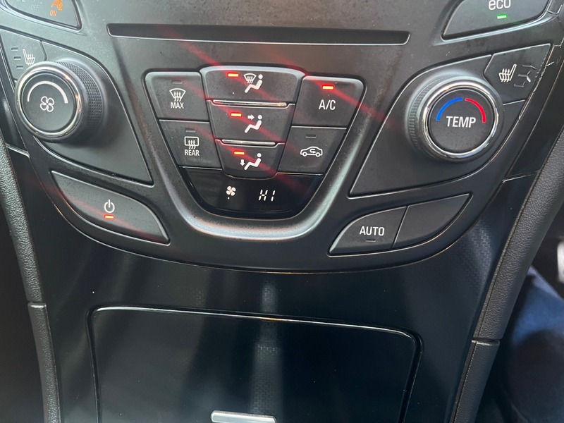 Used Vauxhall Insignia 2015 for sale - 76445911: Photo 22