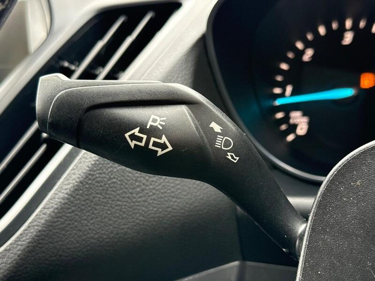 Used Ford Kuga 2016 for sale - 78196698: Photo 32