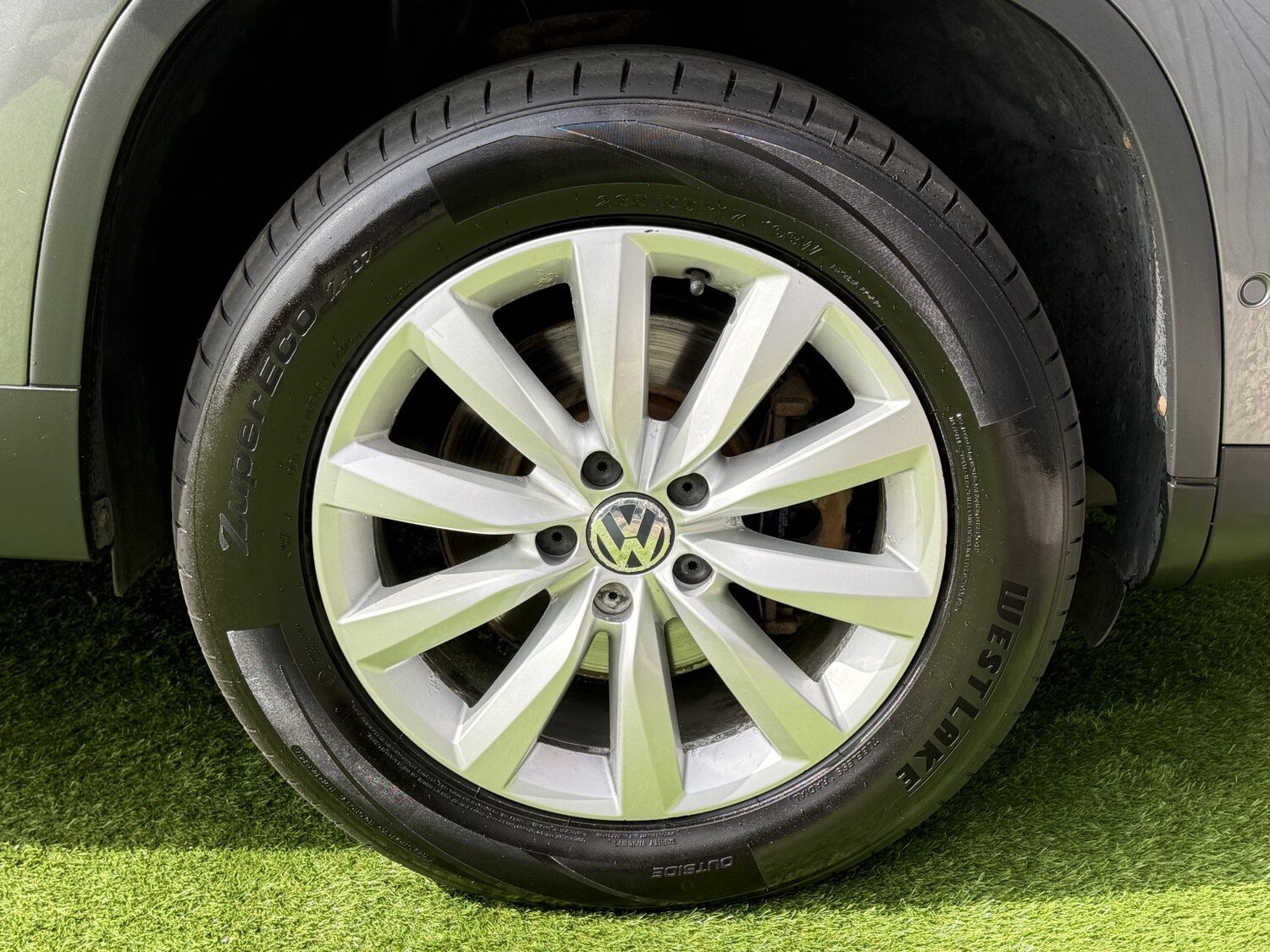 Used Volkswagen Tiguan 2015 for sale - 78201914: Photo 26