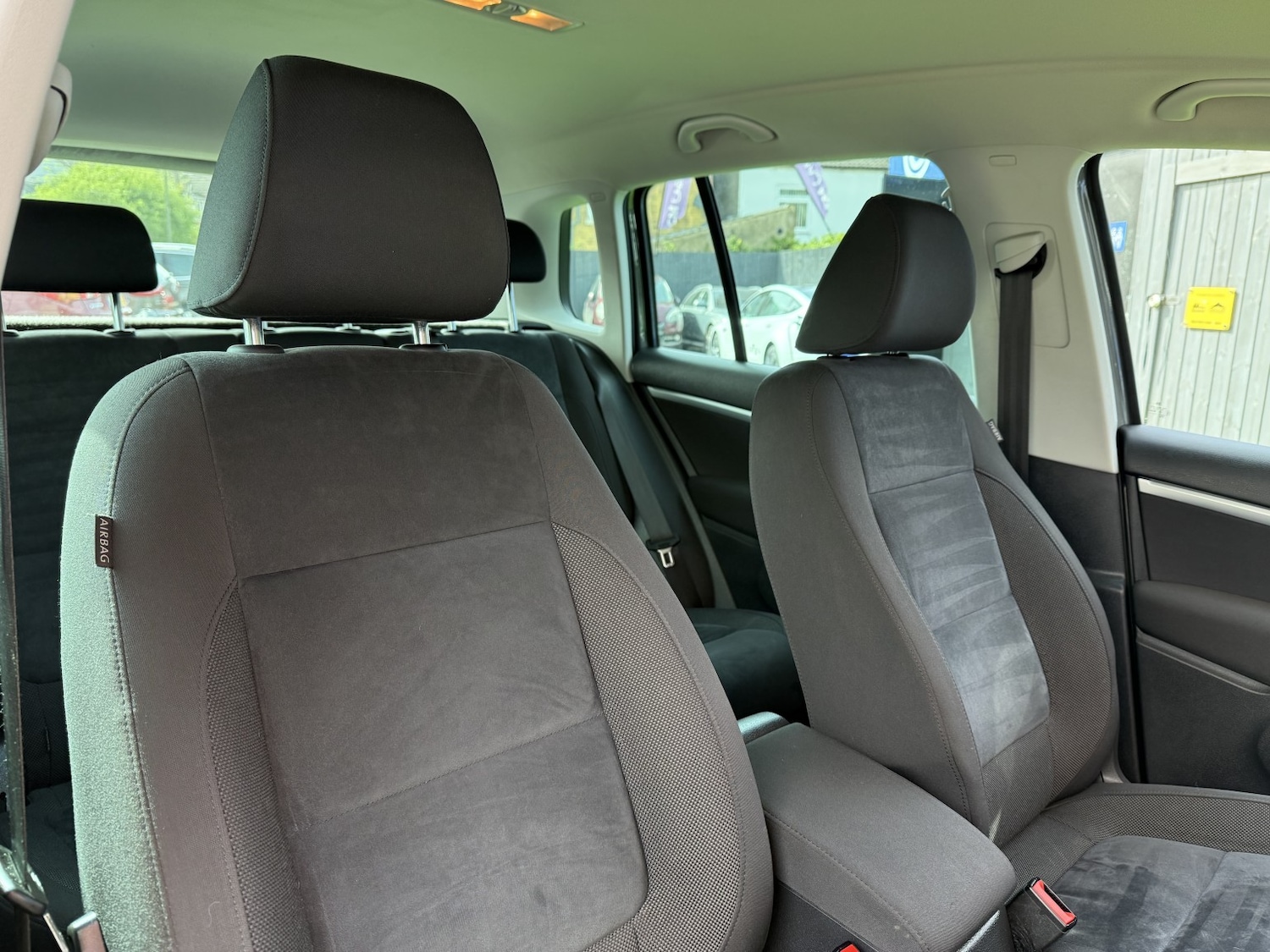 Used Volkswagen Tiguan 2015 for sale - 78201914: Photo 3