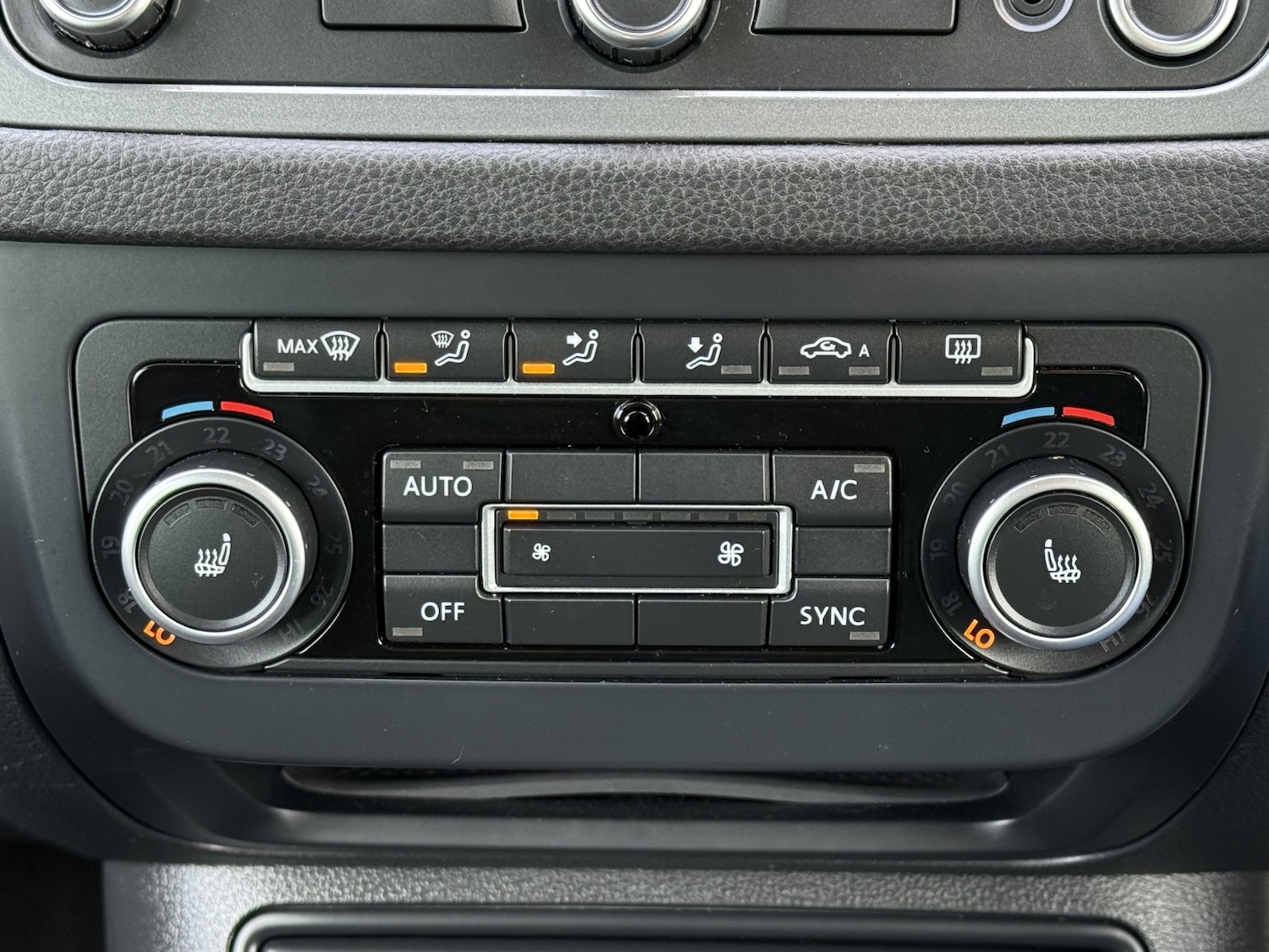 Used Volkswagen Tiguan 2015 for sale - 78201914: Photo 8