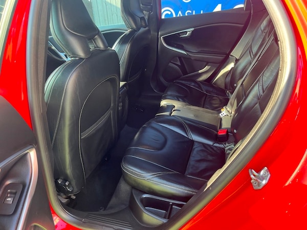 Used Volvo V40 2017 for sale - 74320137: Photo 12