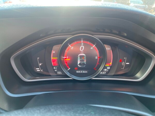 Used Volvo V40 2017 for sale - 74320137: Photo 16