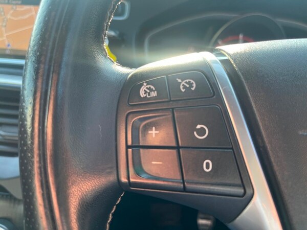 Used Volvo V40 2017 for sale - 74320137: Photo 22