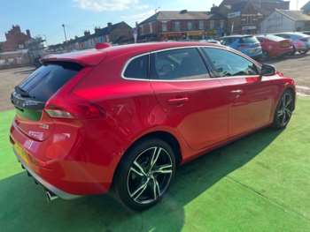 Used Volvo V40 2017 for sale - 74320137: Photo