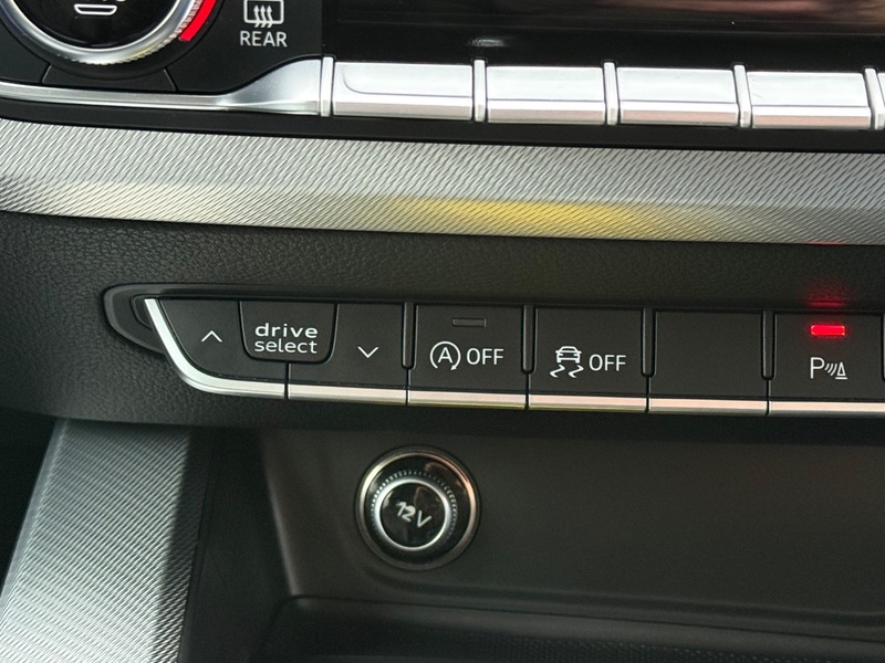 Used Audi A4 2016 for sale - 77693960: Photo 11