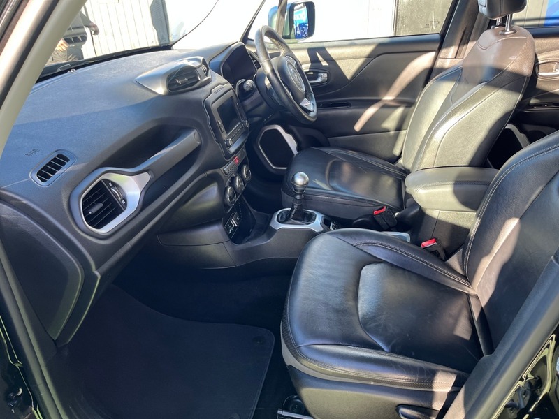 Used Jeep Renegade 2015 for sale - 76655617: Photo 11