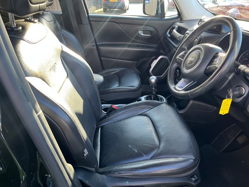 Used Jeep Renegade 2015 for sale - 76655617: Photo 14