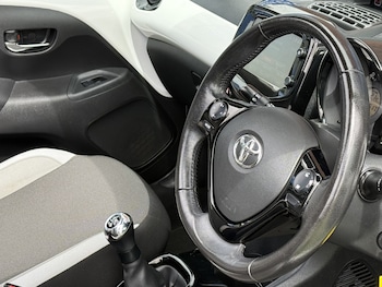 Used Toyota AYGO 2017 for sale - 78674041: Photo