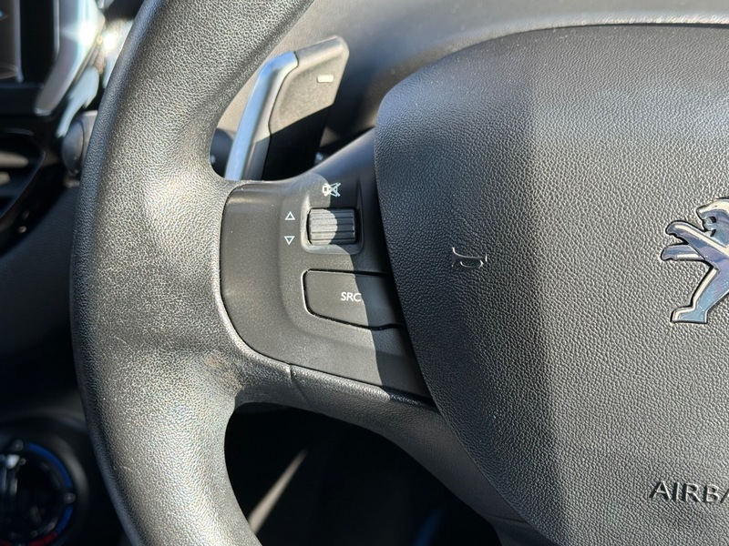 Used Peugeot 208 2012 for sale - 77766007: Photo 12
