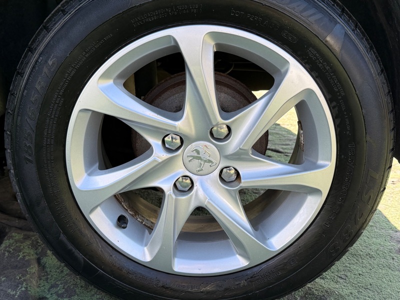 Used Peugeot 208 2012 for sale - 77766007: Photo 16