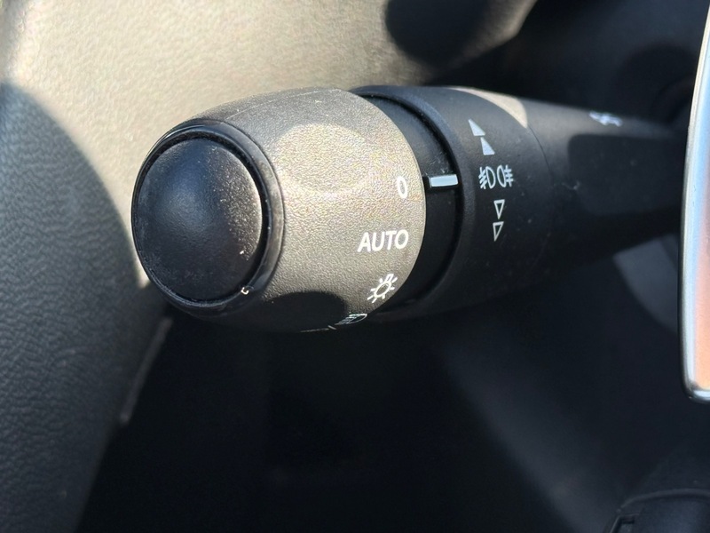 Used Peugeot 208 2012 for sale - 77766007: Photo 25