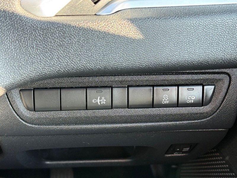 Used Peugeot 208 2012 for sale - 77766007: Photo 28