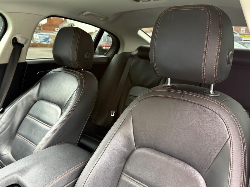 Used Jaguar XE 2015 for sale - 78196728: Photo 26