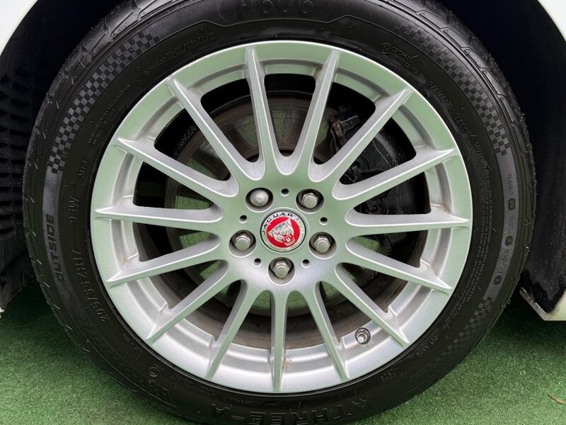 Used Jaguar XE 2015 for sale - 78196728: Photo 27