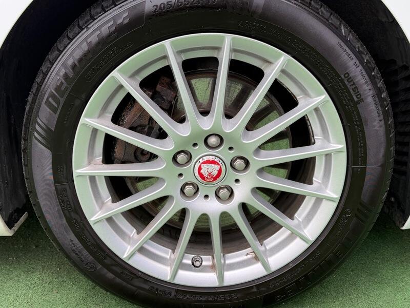 Used Jaguar XE 2015 for sale - 78196728: Photo 29