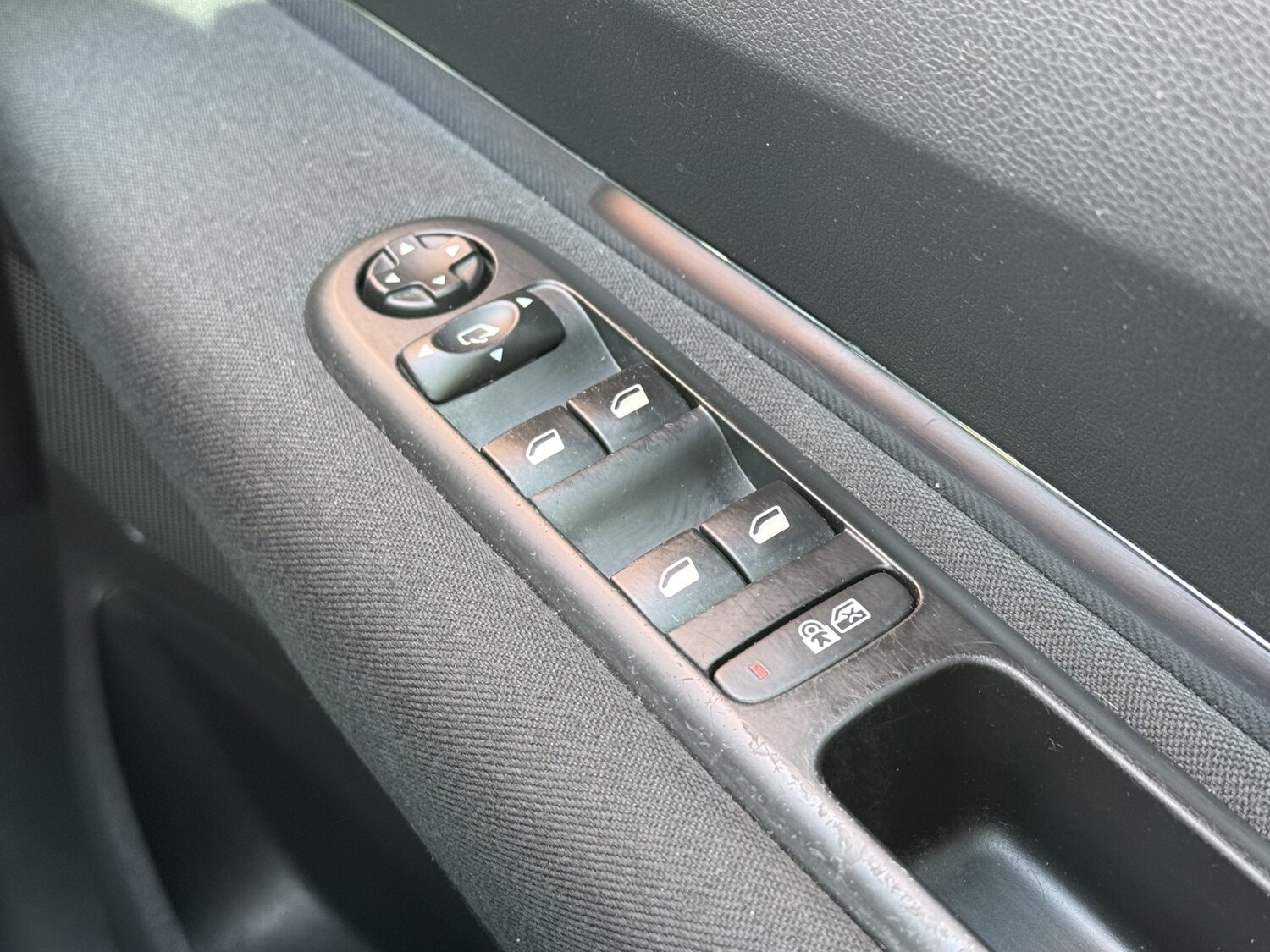 Used Peugeot 5008 2014 for sale - 78196701: Photo 14