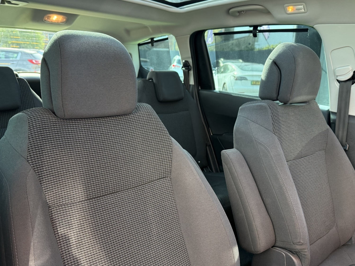 Used Peugeot 5008 2014 for sale - 78196701: Photo 3