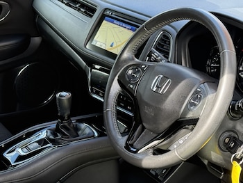 Used Honda HR-V 2017 for sale - 78273755: Photo