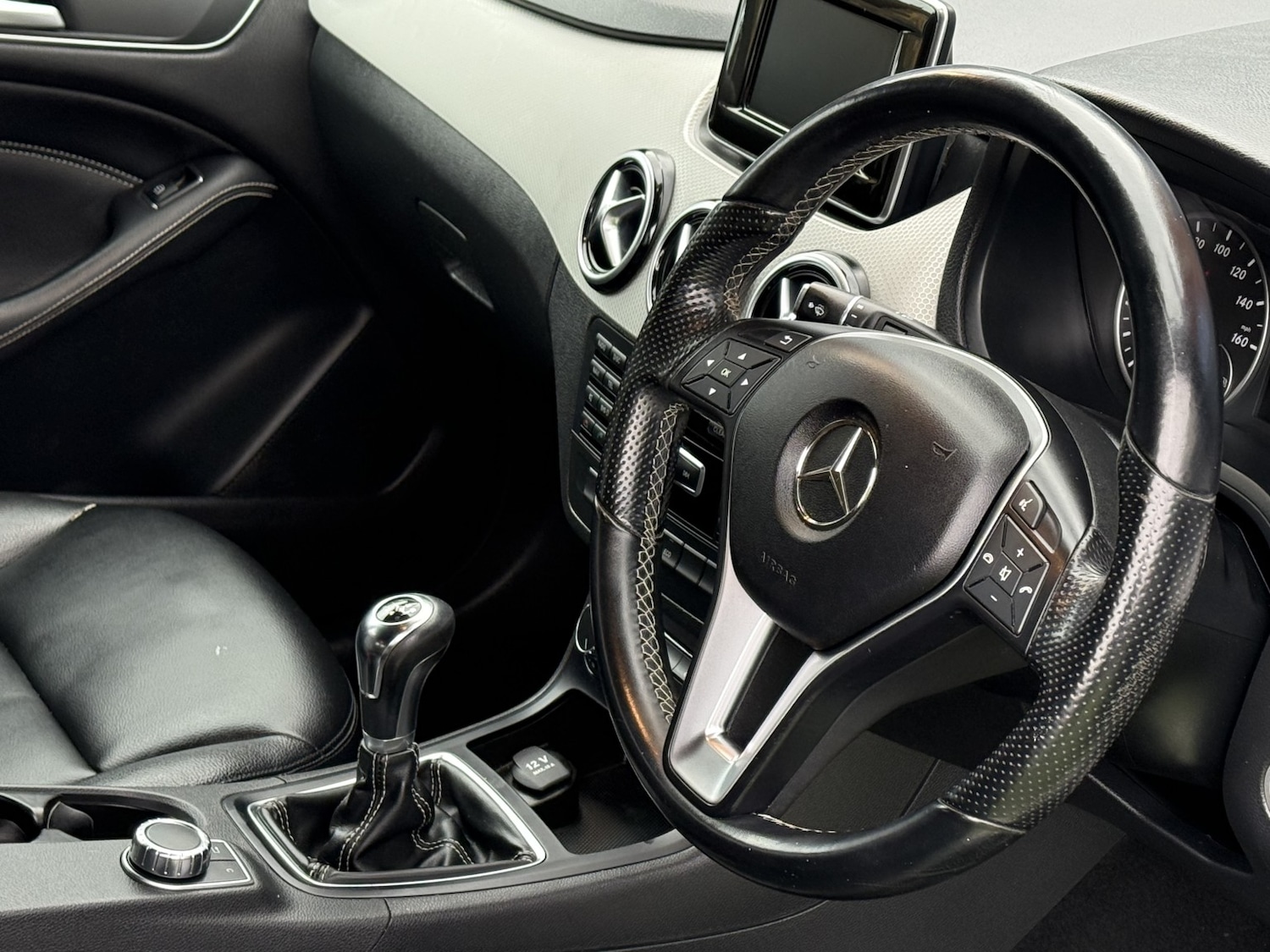 Used Mercedes-Benz B Class 2012 for sale - 78196725: Photo 2