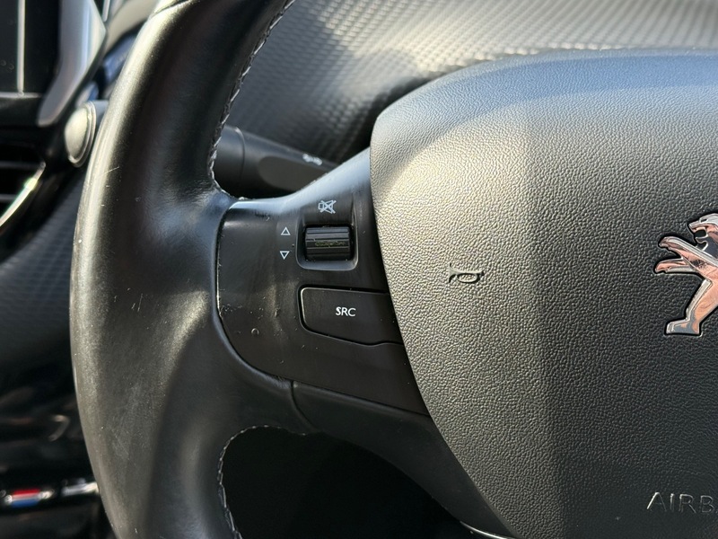 Used Peugeot 2008 2015 for sale - 77891447: Photo 10