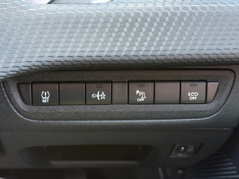 Used Peugeot 2008 2015 for sale - 77891447: Photo 12