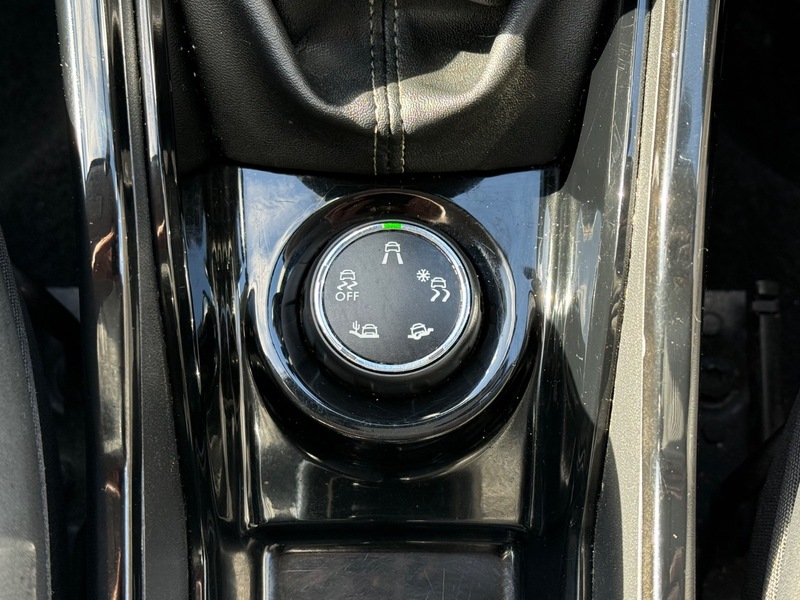 Used Peugeot 2008 2015 for sale - 77891447: Photo 8