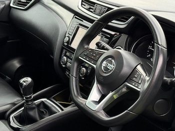 Used Nissan Qashqai 2017 for sale - 78553463: Photo