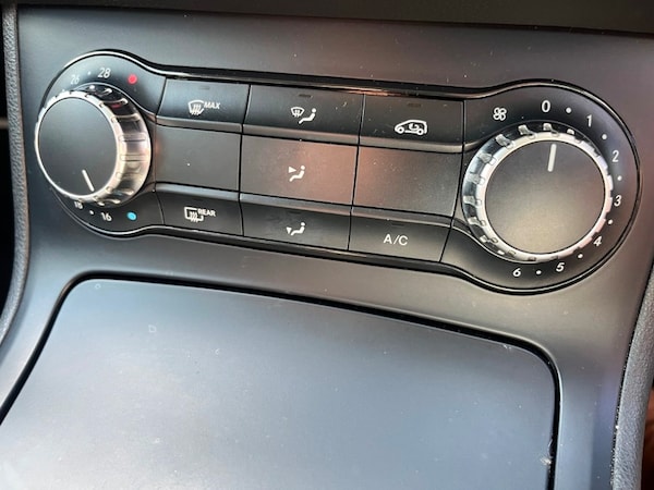 Used Mercedes-Benz B-Class 2014 for sale - 75370907: Photo 22