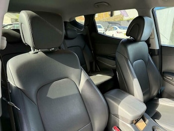 Used Hyundai Santa Fe 2015 for sale - 78056798: Photo