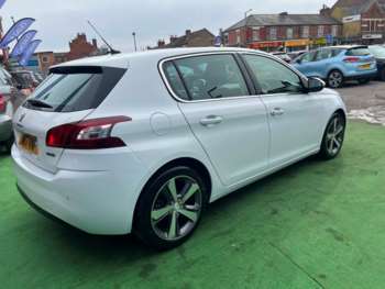 Used Peugeot 308 2017 for sale - 74106497: Photo