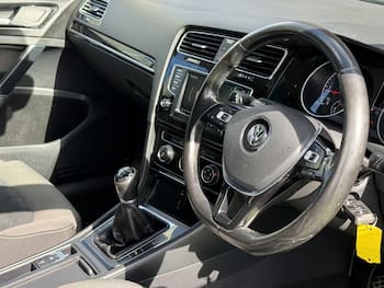 Used Volkswagen Golf 2017 for sale - 79835964: Photo