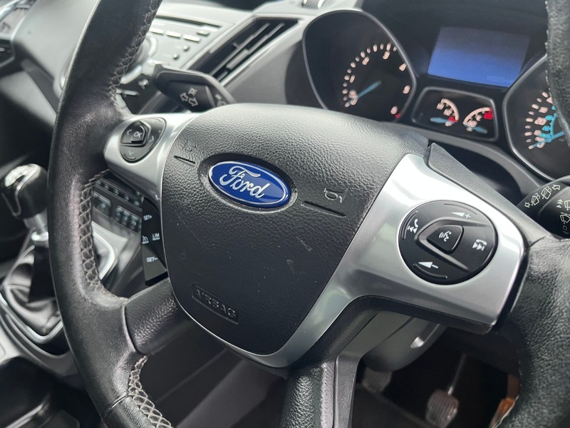 Used Ford Kuga 2015 for sale - 76445924: Photo 24