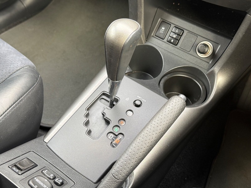 Used Toyota RAV4 2011 for sale - 77140377: Photo 10